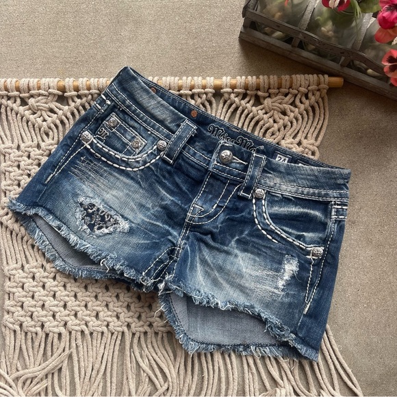 Miss Me Pants - Miss Me Jean Shorts Size 24